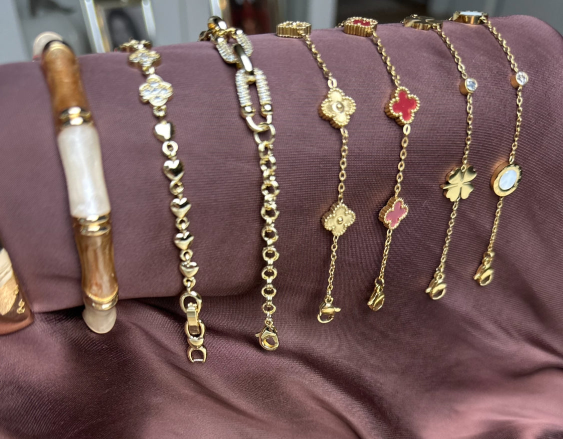 Armbänder- eleganter Damenschmuck