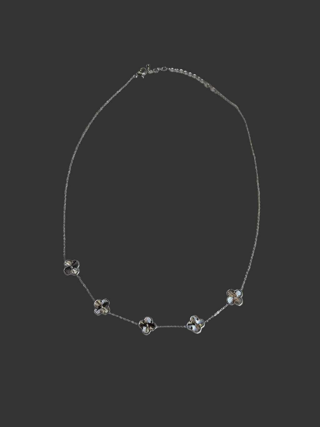 Kleeblatt Kette Damen - Glänzende Clover-Kette aus Edelstahl