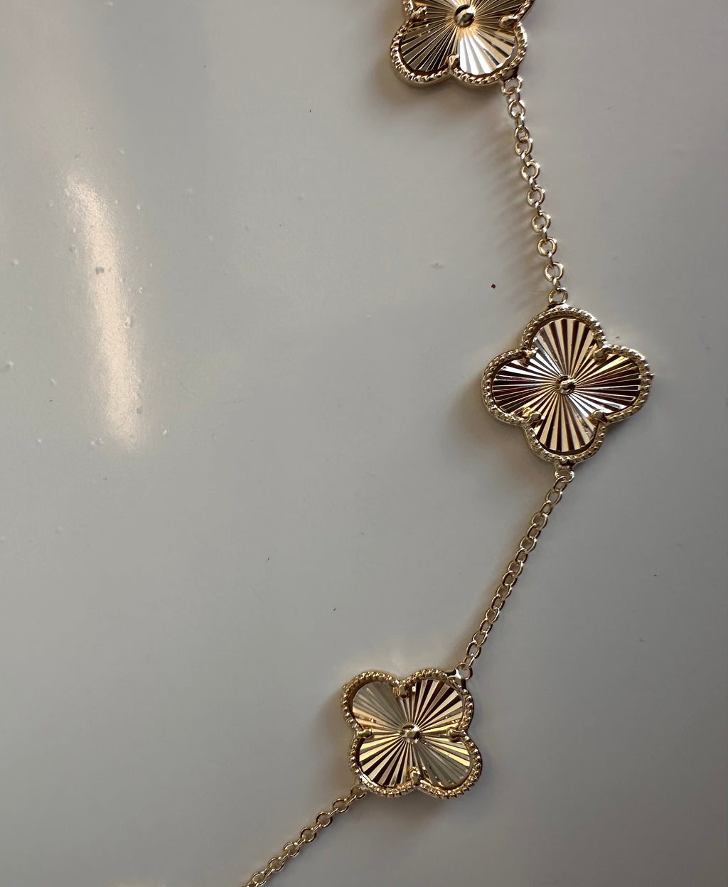 Kleeblatt Kette Damen - Glänzende Clover-Kette aus Edelstahl