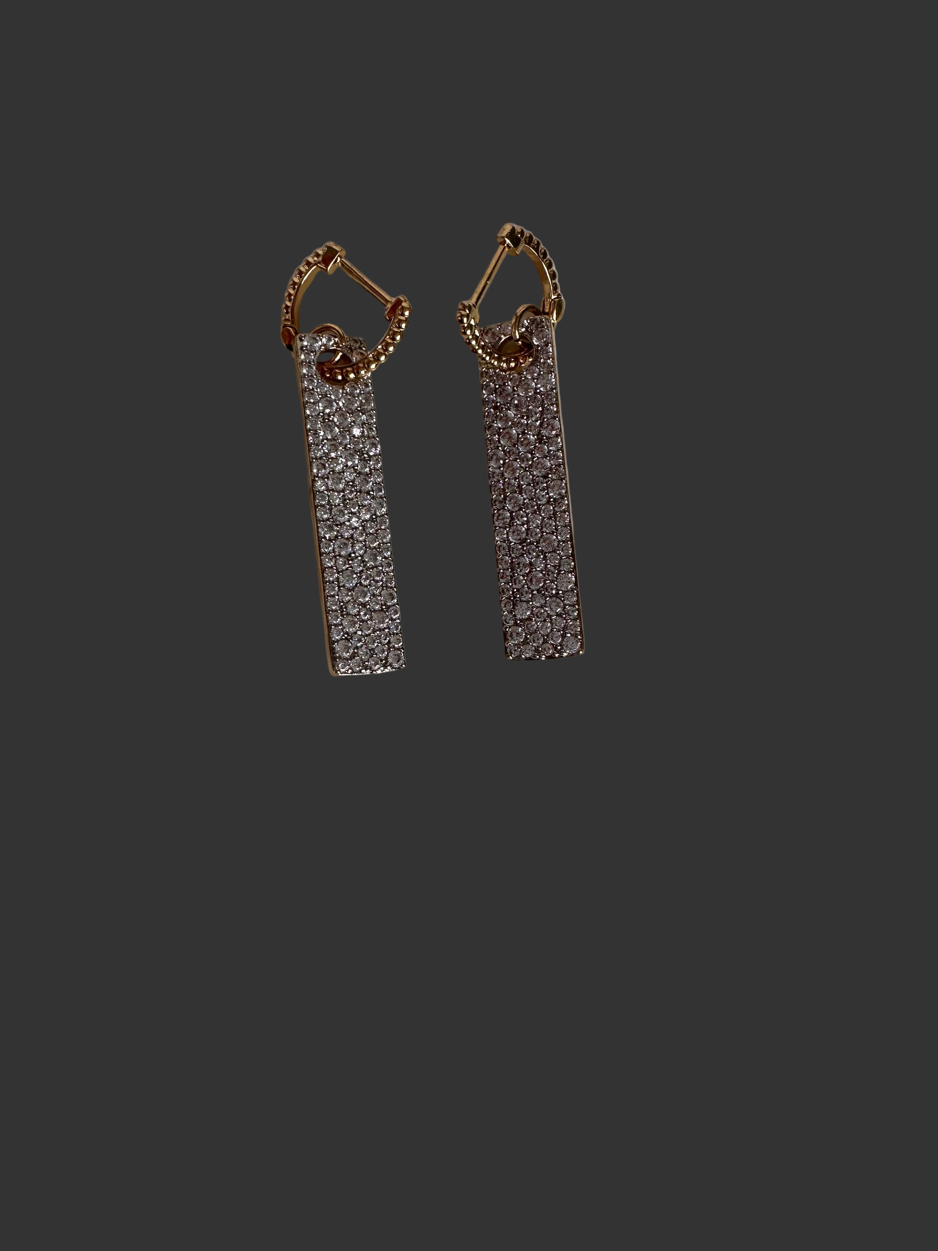 Nami Ohrringe Vordersnsicht