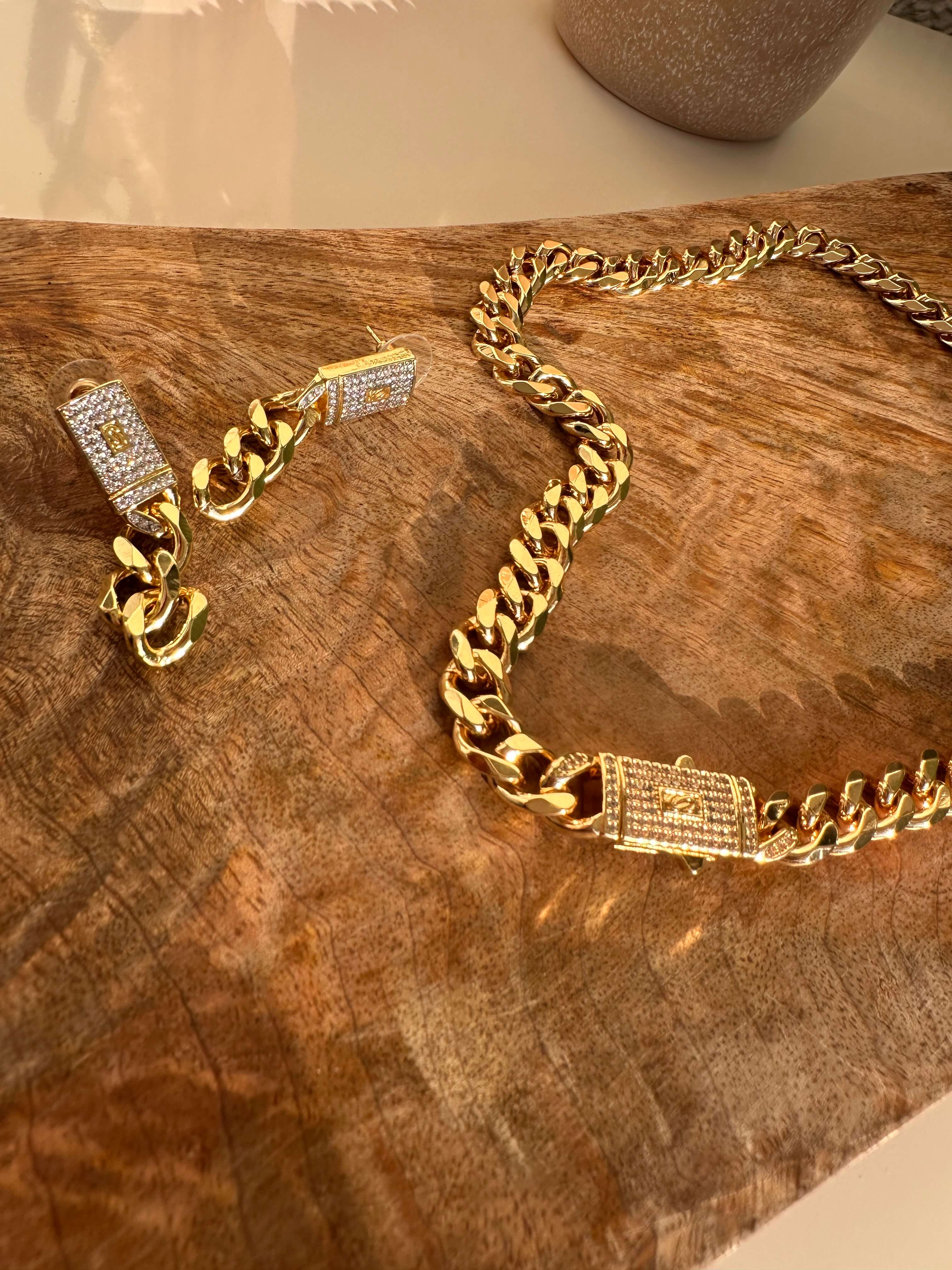 Duo-Set vergoldet mit Steinchen