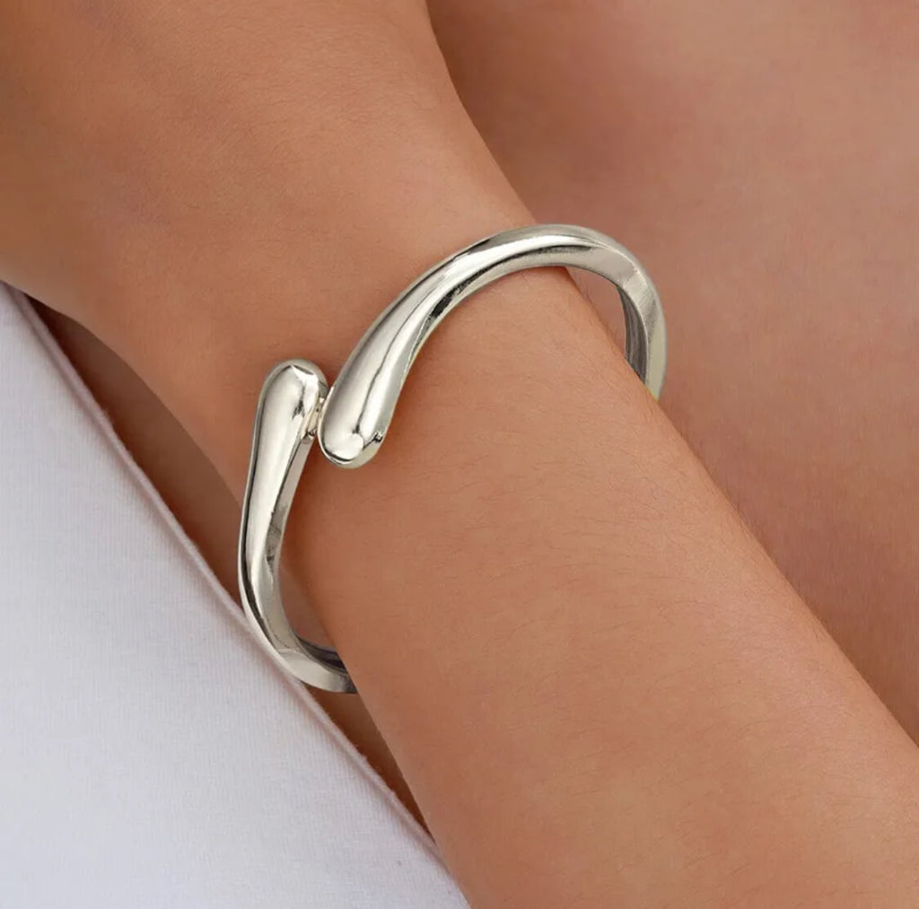 Geometrisches Armband  silber glatte Oberfläche