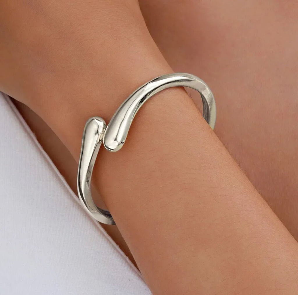 Geometrisches Armband  silber glatte Oberfläche