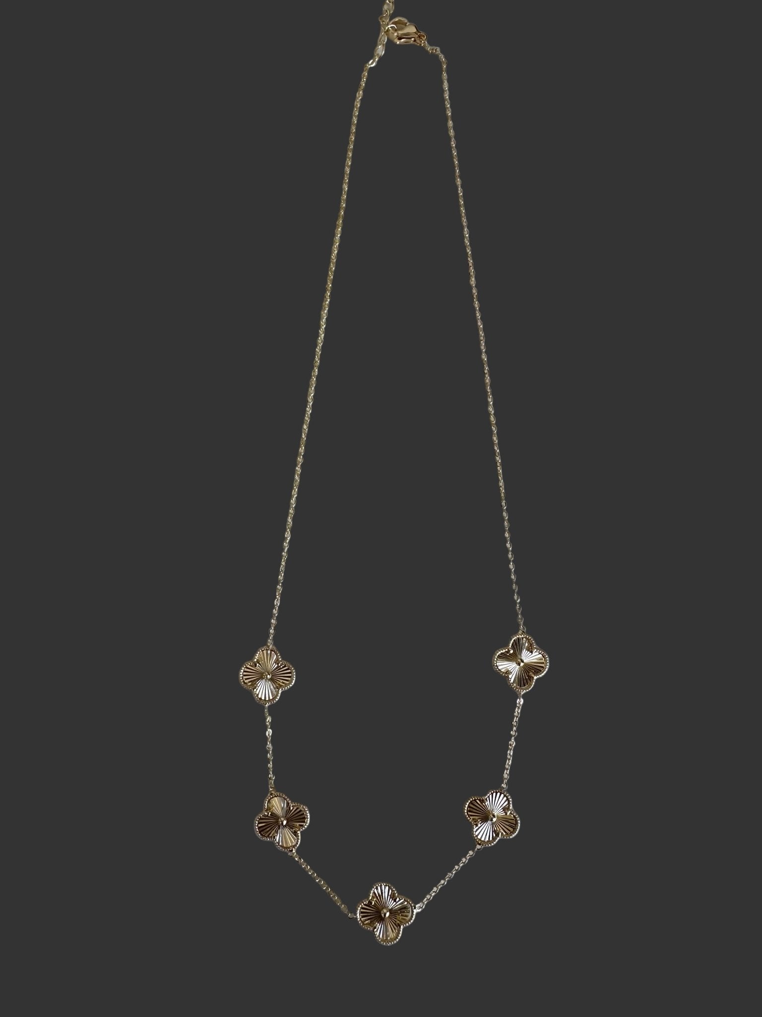 Kleeblatt Kette Damen - Glänzende Clover-Kette aus Edelstahl