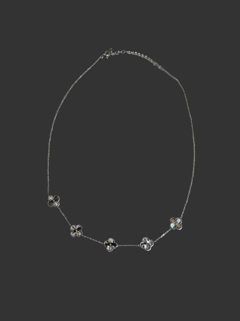 Kleeblatt Kette Damen - Glänzende Clover-Kette aus Edelstahl